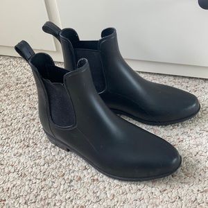 Black Chelsea Boots